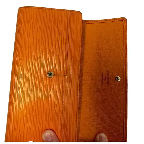 LOUIS VUITTON Epi long Wallet Orange Mandarin minor marks - Picture 7 of 9